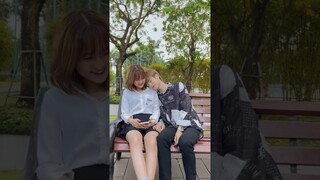 Giúp bạn thân có bồ nên vui hay nên buồn !