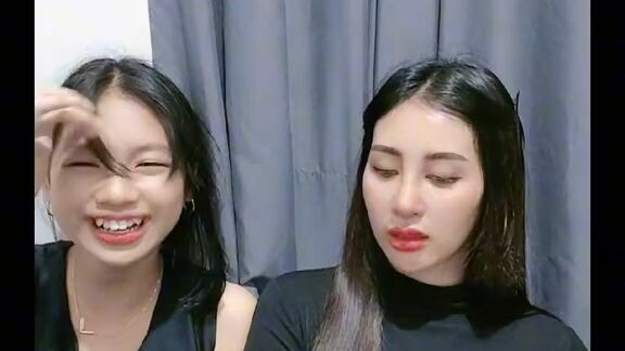 awek kentut 💨💨💨