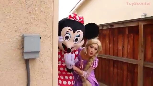 minnie and rapunzel,