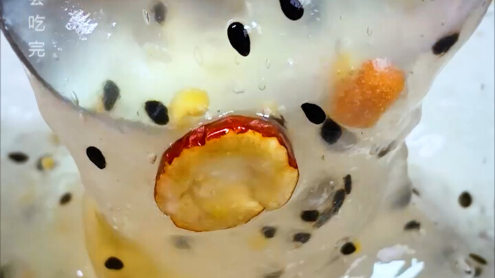 How about a cup of lotus root starch drink to nourish your “W” in the morning? Have you mastered thi