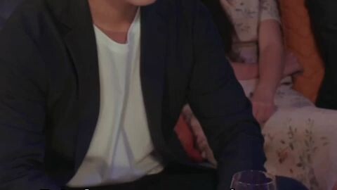 A little girl married to much older man Chinese drama