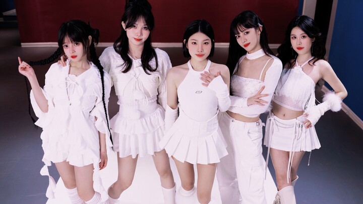 There are actually five such ethereal young ladies?!