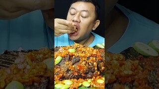 makan ikan Nila sambal Pete lalapan mentah