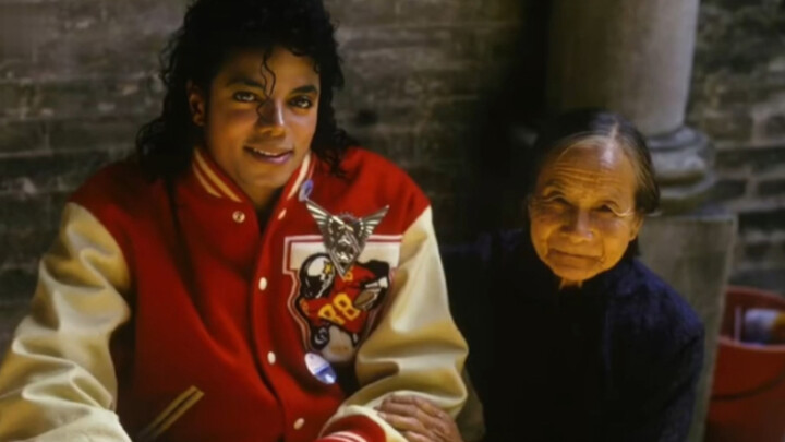 ปี 1987 ไมเคิล แจ็กสัน เดินทางไปเยือนชนบทจีนและพูดคุยกับผู้สูงอายุอย่างเป็นกันเอง ภาพเหล่านี้เพิ่งถู