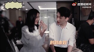 Hậu trường 1 vui vẻ của Trương Dư Hy- Lưu Học Nghĩa | Khi màn đêm gợn sóng|