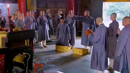 Ever heard of a monk shaving his head? Wei Xiang’s acting is insane—this “film review” comedy video 