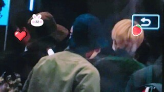 [BTS] Jungkook x Taehyung làm gì khi người kia đau?