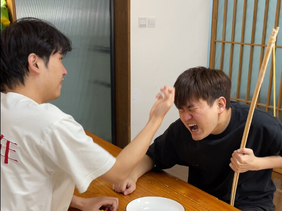 เห็นเพื่อนของคุณมาดูชาเลนจ์ลูกอมระเบิด 2