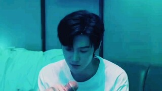 [เฉินเจ้อหยวน] ร้องเพลง "อย่าเป็นเพื่อนกันในอนาคต" ฟังดูดีจังเลย ~ ร้องเพลงให้มากกว่านี้