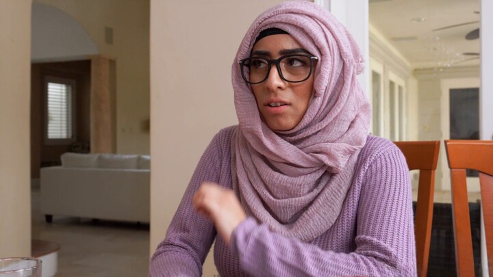 Violet Myers Same Boyfriend Like Her Sister Mia Khalifa