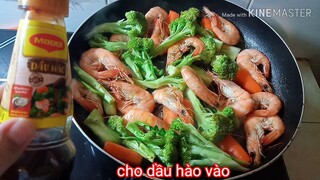 Tôm xào súp lơ-cà rốt - món ăn mỗi ngày