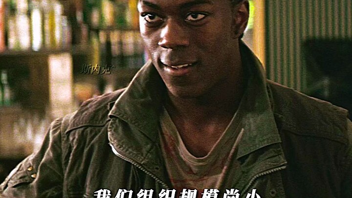 从放杯子那看的出来，小丑是个很有教养的人
