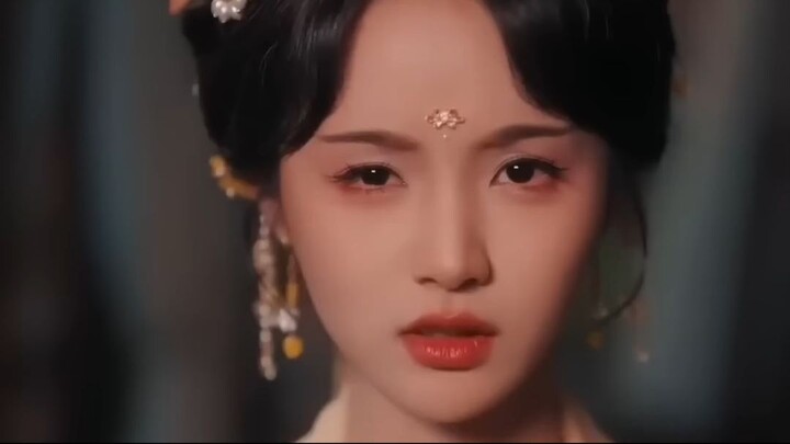 ทะลุมิติเป็นนางกำนัลสายโหด ฮ่องเต้ได้ยินเสียงในใจ ยกให้เธอเป็นสนมอันดับหนึ่ง! ++