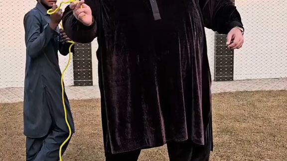 The World strongest man khanbaba ropes tearing and chain breaking #khan baba# Pakistanihulk#WWE