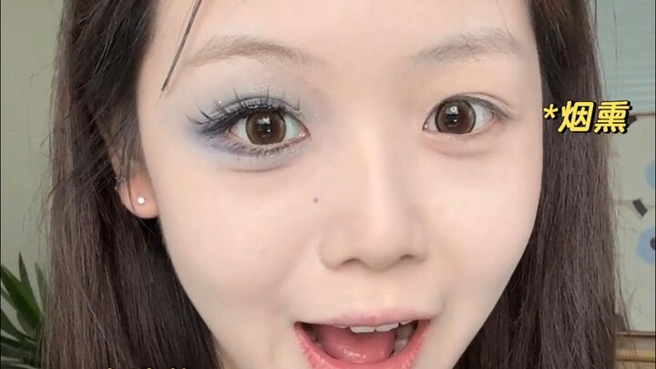 当我化妆穿上我妈的90年代辣妹裙.....