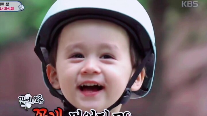 [Bentley] I’m not bragging, Big Brother B is really super sweet!