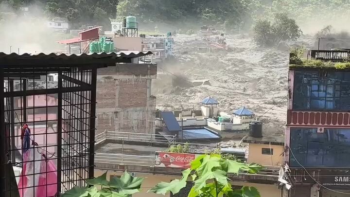 After the Tremendous Flood, People of Nepal situation #Nepal #china #Flood
