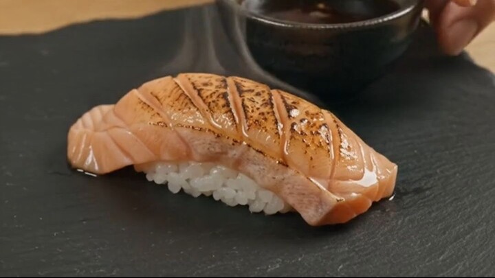 Aburi Salmon Nigiri