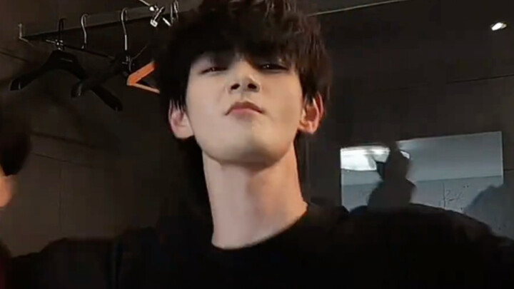He Changxi is so handsome when he dances! Totally bossy and cool!!!
