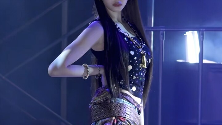การกลับมาเต้นครั้งนี้เธอพลิกโฉมจนเหมือนเปิดปัญญาขึ้นมาเฉยเลย ความน่าชมสูงมาก