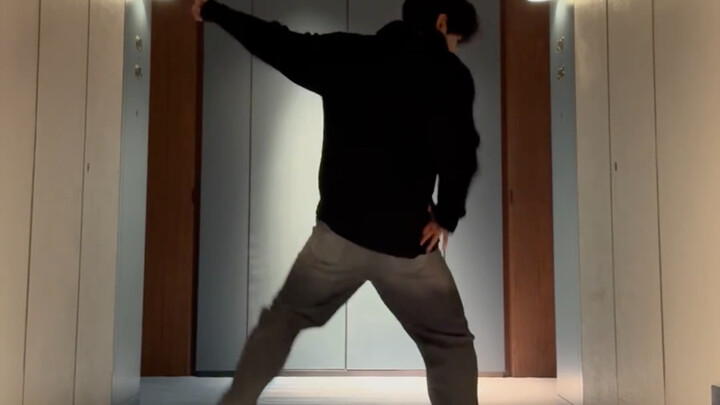 【yushi/โทคุโนะ ยูจิ】ว่าที่โจโฉ x3! ถึงกับเต้นเพลง Sticky เพื่อเพลง Sticky เลยนะ!