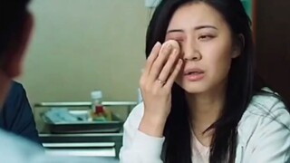 Istri mengejutkan suaminya di mana-mana, tetapi istri menakuti istrinya