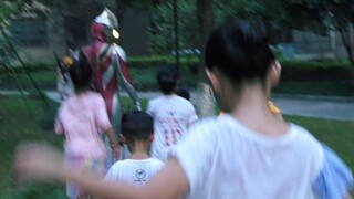 【盖亚户外篇-1】这一幕不比剧场版差 孩子们的尖叫 顽皮孩子的一拳 孩子们难以回答的问题