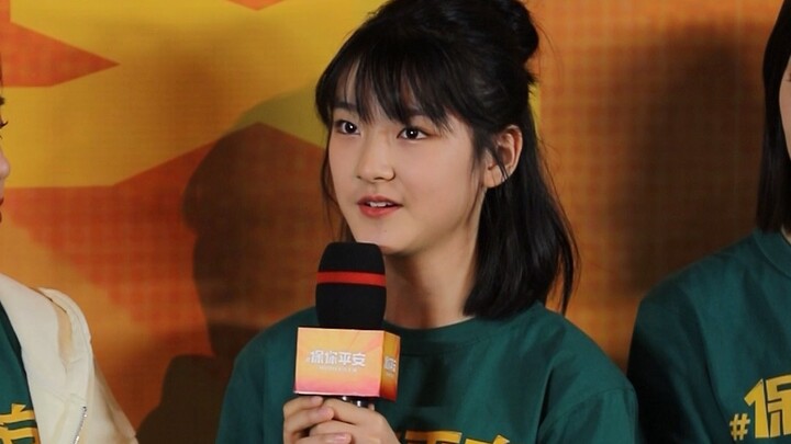 Wang Shengdi said she was extremely nervous when she first met Director Da Peng—she thought he was r