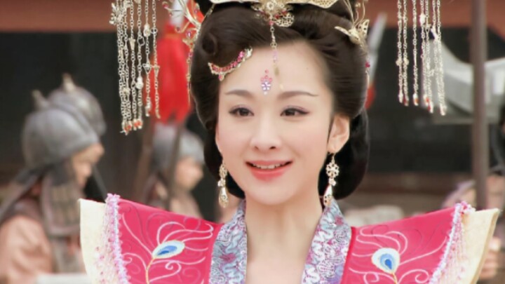 I've seen enough of Wang Baochuan picking wild vegetables, so why not take a look at the beauties in