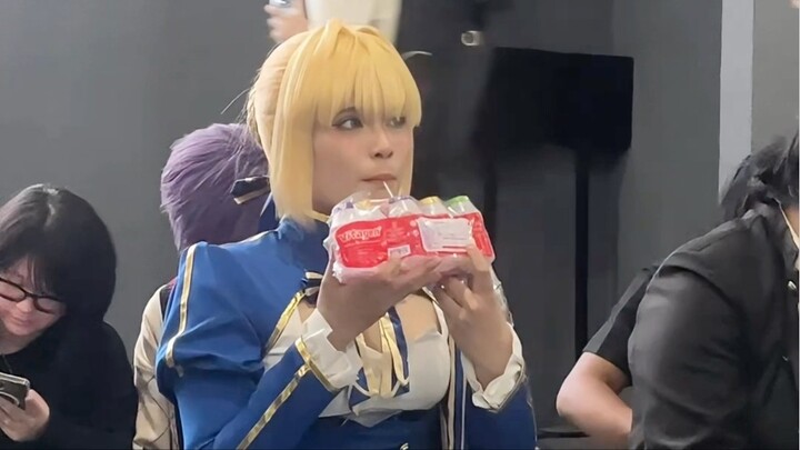 Vitagen Ft Hungry Saber