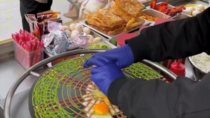 อนาคตการจ้างงานของนักศึกษามหาวิทยาลัย: ถนนอาหารข้างทาง!