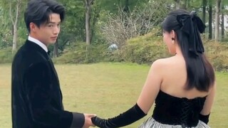 丑了二十多年 就让我帅这一天吧…留个“币”