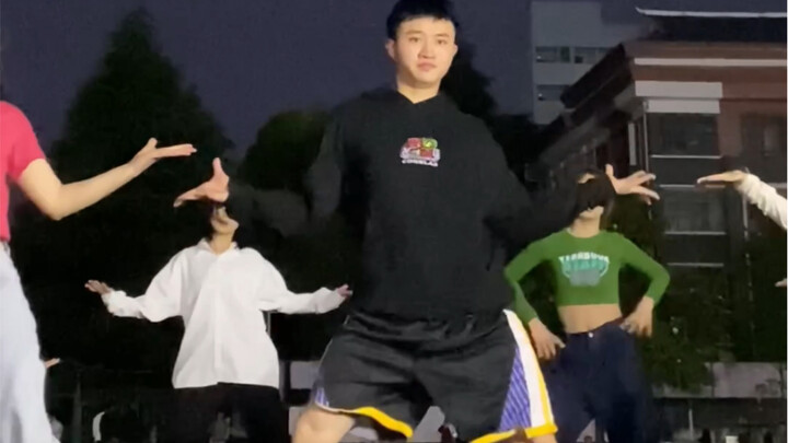 【Guimin University】What is it like to dance ITZY's wannbe on the playground?