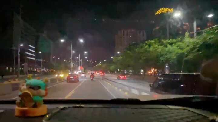 心理学家希尔曼研究过大量案例发现，那些人生过得特别精彩的人，在心理年龄上拥有更高级的年龄观。他们不怕变老，害怕人生没有变化。他们不受生命年龄的束缚。