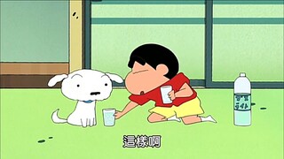 [Crayon Shin-chan] Để tránh cho Xiaobai bị say nắng, Xiaoxin đã chu đáo đổ soda để làm mát Xiaobai, 