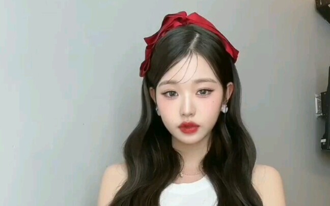 10 อันดับไอดอลรุ่นที่ 5 ที่มียอดวิว TikTok สูงสุด