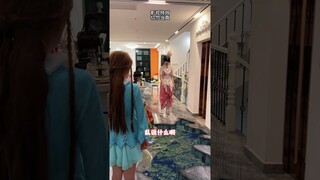 糟了！小舞掉进了大深洞里！#斗罗大陆 #小舞 #唐舞桐 #唐三