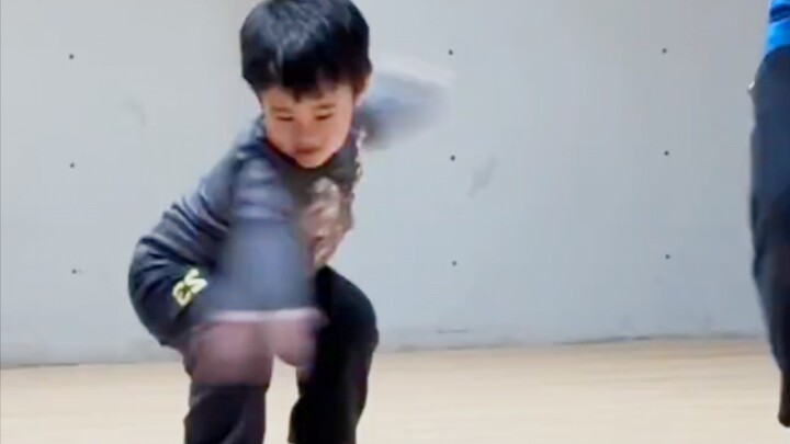 [Mario] Dance practice routine—Baby’s dancing is improving so fast! Even the big spinning move can n