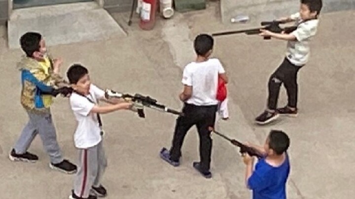 Năm mạng sát thủ giáo phụ