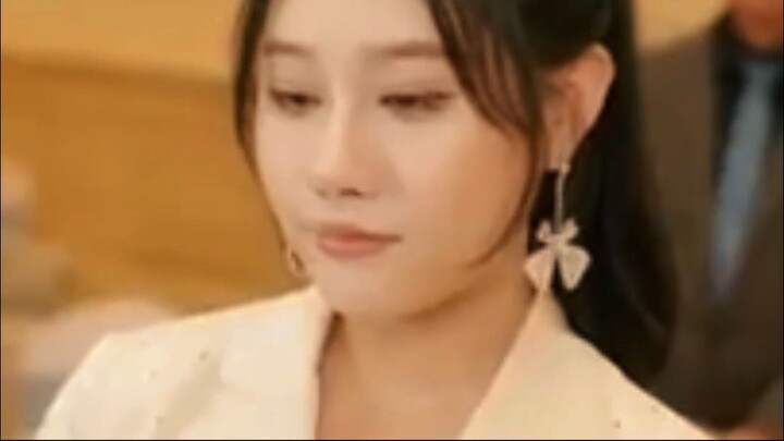 POOR GIRL MOCKED BY EX BY SELLING FOOD, BUT NEXT DAY SHE MARRIES A BILLIONAIRE CEO Ep5