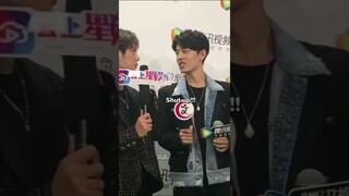 Why can't you ride motorcycle then 🤣🤣🤣#wangyibo #xiaozhan #hmuemtjj