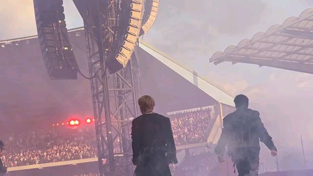 bts would tour arirang brussel day 1