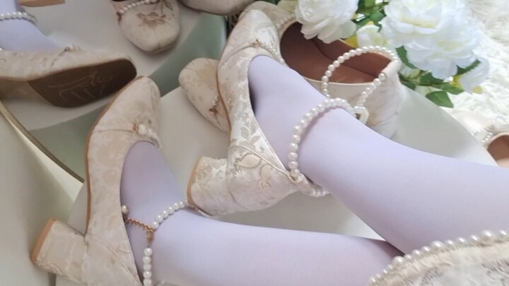 Part 9: Still on a shopping spree → Checking out today’s new shoes