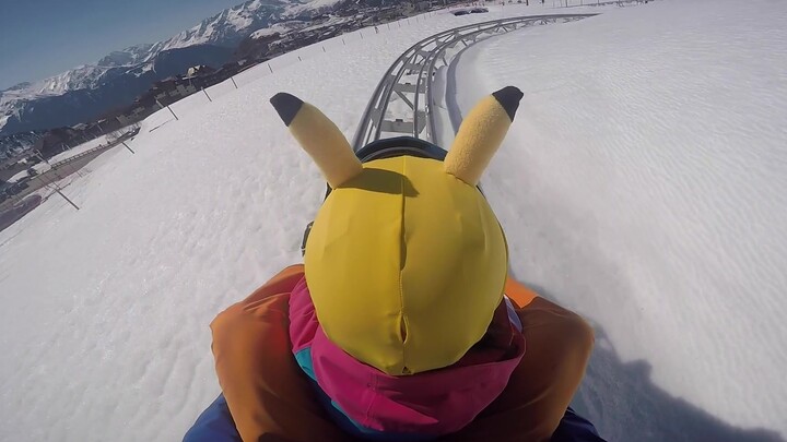 Pikachu on a roller coaster: AHHHHHH