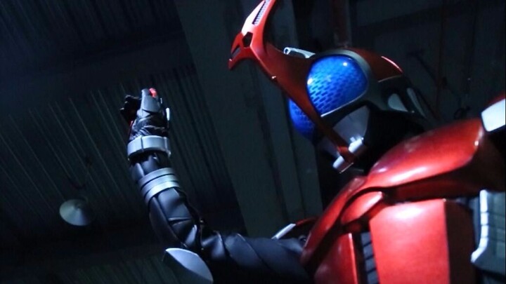 pertunjukan imitasi tendangan kamen rider kabuto rider