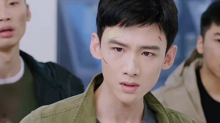 ตำรวจที่ได้รับบาดเจ็บระหว่างปฏิบัติหน้าที่และผู้กระทำผิด แพทย์ควรช่วยใครก่อนดี?