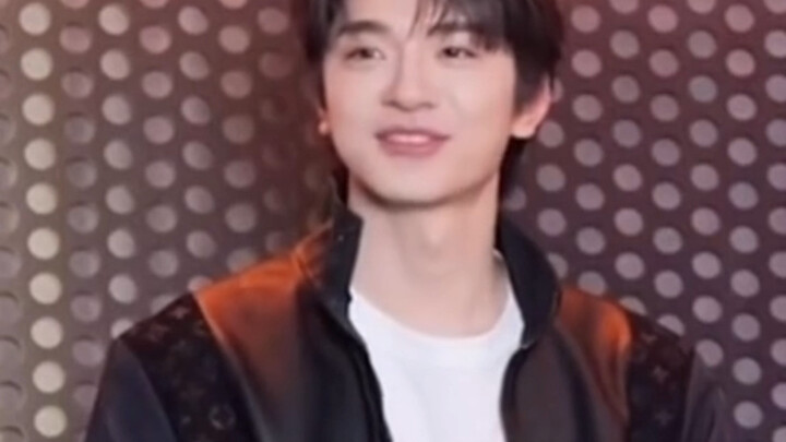 Hoàng Cảnh Du vẫn nhớ rõ chặng đường mình đã đi qua.