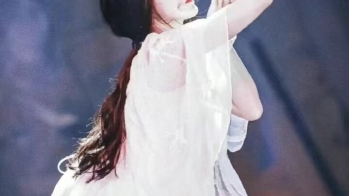 Tidak berani membayangkan betapa cantiknya jika dia solo dengan gaya seperti ini