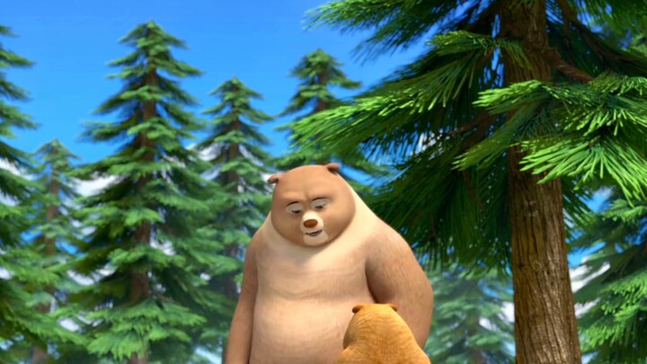 Little Bear No. 2 didn't want to go to kindergarten and started to act cute to his mother bear.