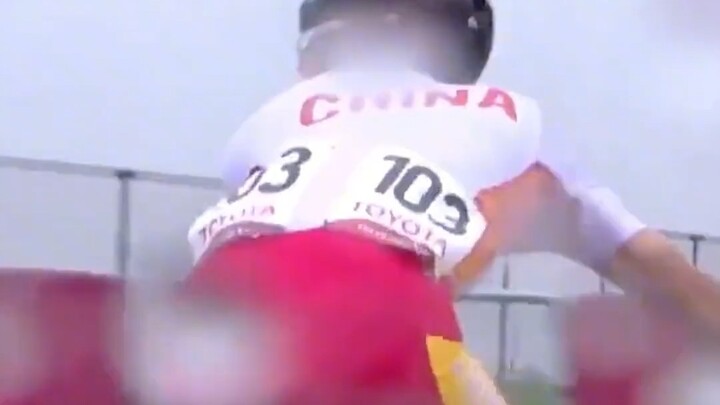 ทุกคนต่างกังวลว่าคุณจะไต่สูงแค่ไหน แต่เธอกลับเป็นห่วงว่าคุณจะตกหรือไม่
